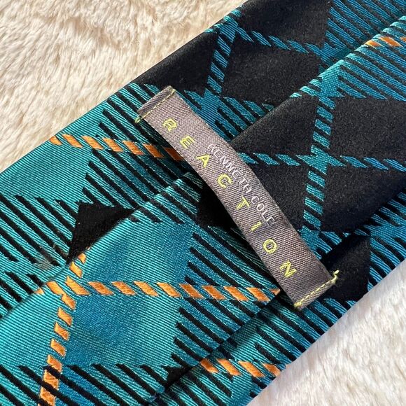 Kenneth Cole Reaction Men's Teal Orange Black Plaid Slim Silk Neck Tie 59 x 3.5 - Picture 3 of 9
